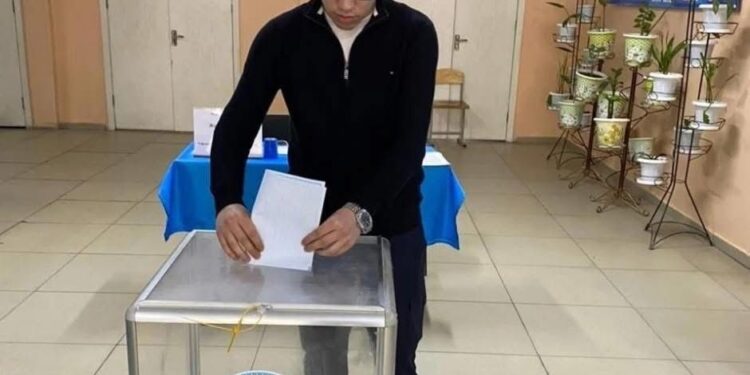 АРЫС ҚАЛАСЫНДА ӘСКЕРДЕН КЕЛГЕН САРБАЗ РЕФЕРЕНДУМДА ДАУЫС БЕРДІ