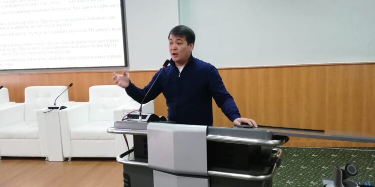 Ел болашағы – жастардың қолында: Шымкентте жаңа Конституцияның негізгі ережелері түсіндірілді