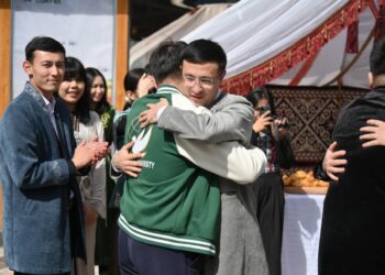 КӨРІСУ МЕРЕКЕСІ ЖАСТАРДЫҢ БАСЫН ҚОСТЫ