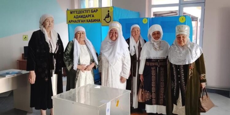 ТҮРКІСТАН: КЕЛЕС АУДАНЫНДА УЧАСКЕЛЕРДЕ ҰЛТТЫҚ ҚҰНДЫЛЫҚТАР ҰЛЫҚТАЛДЫ