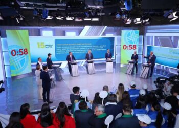 Жаңа Конституцияны қолдауға қатысты әр партияның өз ұстанымы бар