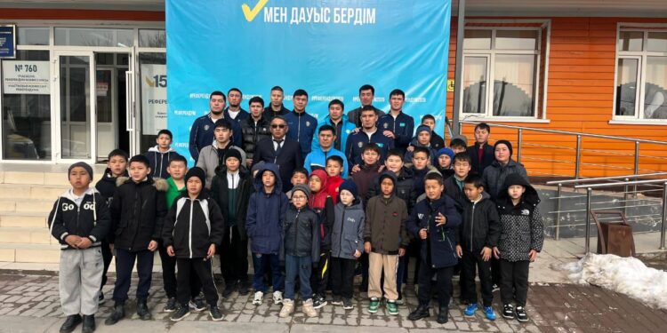 ТҮРКІСТАН ОБЛЫСЫ: БОКСТАН ЕЛ ҚҰРАМАСЫНЫҢ СПОРТШЫЛАРЫ РЕФЕРЕНДУМДА ӨЗ ТАҢДАУЛАРЫН ЖАСАДЫ