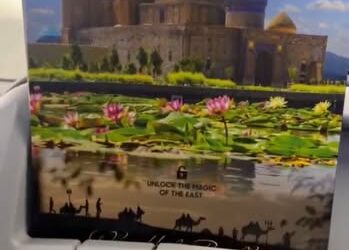 ТҮРКІСТАН ОБЛЫСЫНЫҢ ТУРИСТІК ӘЛЕУЕТІ ҰШАҚ БОРТТАРЫНДА БЕЛСЕНДІ НАСИХАТТАЛУДА