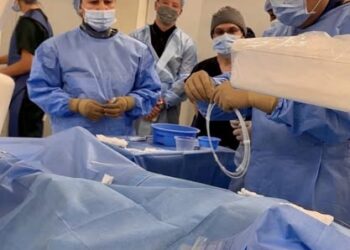 ТҮРКІСТАНДА МЕДИЦИНАЛЫҚ ИННОВАЦИЯ: EKOS ТЕХНОЛОГИЯСЫМЕН ТҰҢҒЫШ РЕТ КҮРДЕЛІ ОТА ЖАСАЛЫП, ӨҢІРЛІК ДЕНСАУЛЫҚ САҚТАУ ЖҮЙЕСІНЕ ЖАҢА СЕРПІН БЕРІЛДІ