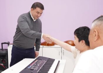 ТҮРКІСТАН ОБЛЫСЫ: САРЫАҒАШТА ОРНАЛАСҚАН «AINALA» ОҢАЛТУ ОРТАЛЫҒЫ БАЛАЛАРҒА КЕШЕНДІ ҚОЛДАУ КӨРСЕТУДЕ