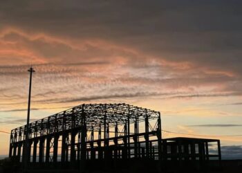 ТҮРКІСТАН: АРЫСТА ЭЛЕКТРОВОЗДАРҒА ҚЫЗМЕТ КӨРСЕТУ ОРТАЛЫҒЫНЫҢ ҚҰРЫЛЫСЫ ҚАРҚЫНДЫ ЖҮРГІЗІЛУДЕ