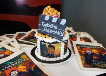 ТҮРКІСТАНДА ЖАСАНДЫ ИНТЕЛЛЕКТ АРҚЫЛЫ ӘЗІРЛЕНГЕН «ТҮРКІСТАН САҚШЫЛАРЫ» МУЛЬТФИЛЬМІНІҢ ТҰСАУКЕСЕРІ ӨТТІ