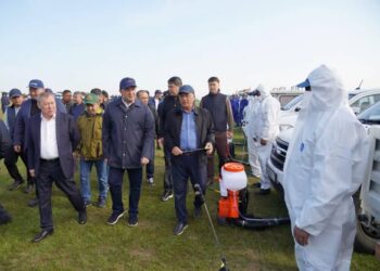 ТҮРКІСТАН ОБЛЫСЫНДА ШЕГІРТКЕГЕ ҚАРСЫ КЕШЕНДІ КҮРЕС КҮШЕЙТІЛДІ