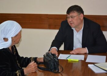 ШАРДАРА: АУДАН ӘКІМІ А.ҚАРСЫБАЕВТЫҢ ЖЕКЕ ҚАБЫЛДАУЫ ӨТТІ