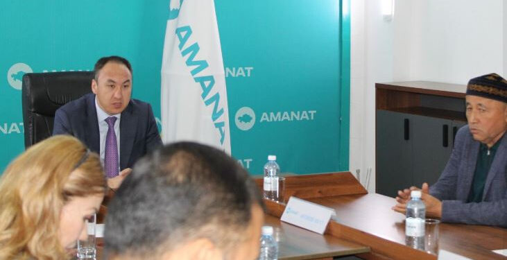 ТҮРКІСТАН: Облыс басшысының орынбасары өңір тұрғындарының мәселесін қарады