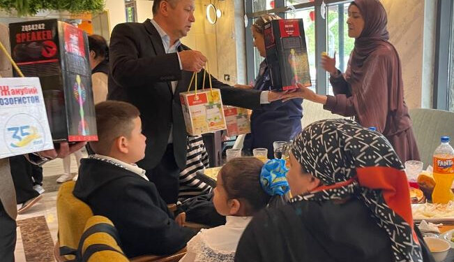 ТҮРКІСТАН: «Жанубий Қозоғистон» газеті ерекше балаларға қуаныш сыйлады