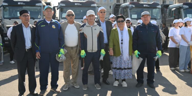 Шымкент: Абай ауданында «Таза Қазақстан» акциясы өтті