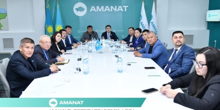 AMANAT: ДЕПУТАТТАРДЫҢ АЛДА АТҚАРАТЫН ЖҰМЫСТАРЫ ПЫСЫҚТАЛДЫ