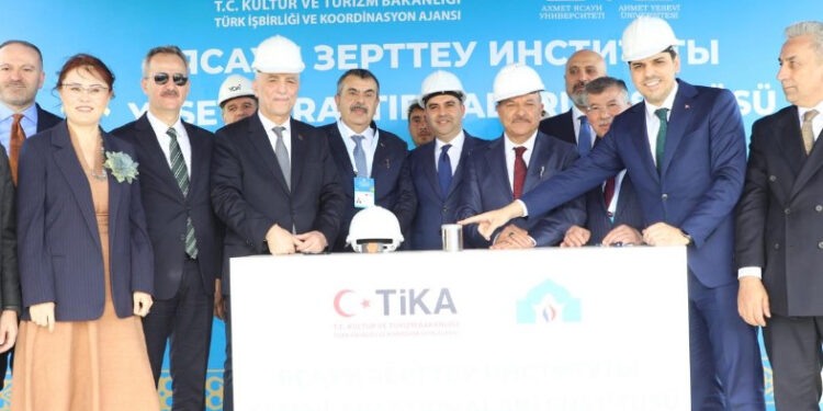 Түркістанда Ясауи ғылыми-зерттеу институты ғимаратының капсуласы салынды