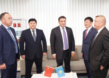 Түркістан облысының әкімі Хубэй провинциясында маңызды кездесулер өткізді