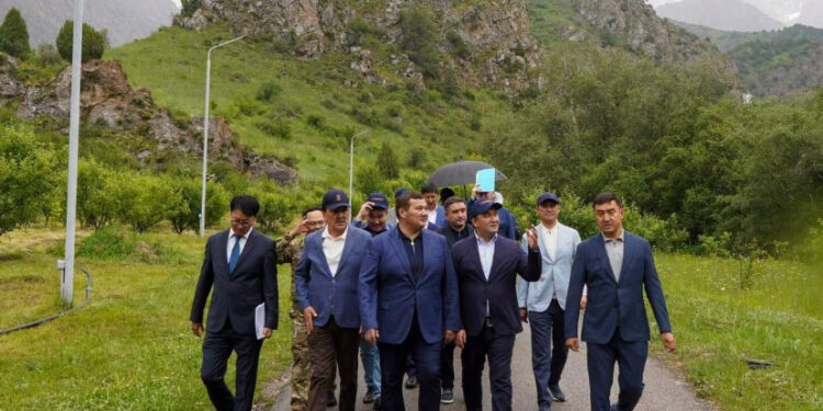 Нұрлыбек Нәлібаев Түркістан облысына жұмыс сапары барысында экотуризмді дамыту мәселелерін талқылады