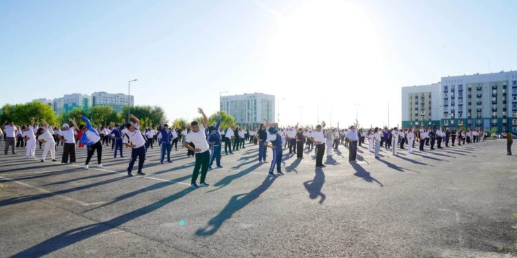 ҚҰРЫЛТАЙ: ТҮРКІСТАНДА 1 МЫҢҒА ЖУЫҚ АДАМ ТАҢҒЫ ЖАТТЫҒУ ЖАСАДЫ