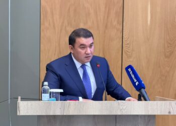 ТҮРКІСТАН ОБЛЫСТЫҚ МӘСЛИХАТЫНЫҢ КЕЗЕКТІ СЕССИЯСЫНДА МАҢЫЗДЫ МӘСЕЛЕЛЕР ҚАРАЛДЫ